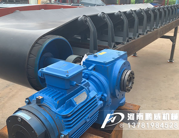 根據(jù)物料特性如何正確選擇輸送機(jī)？